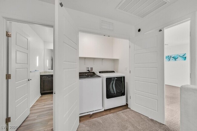 Building Photo - 2212 Langmore St