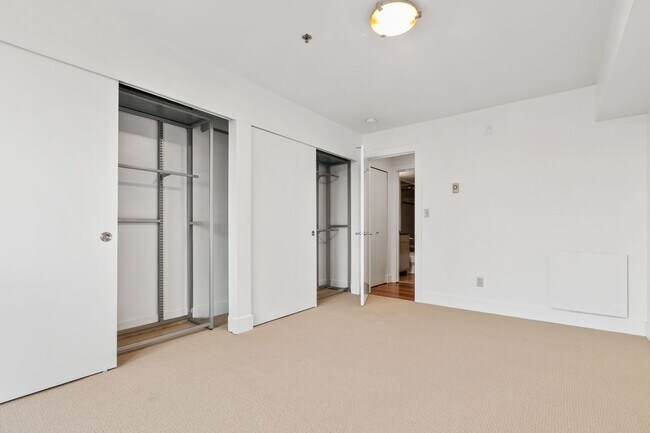 Building Photo - 1Bd/1Ba Seattle Condo