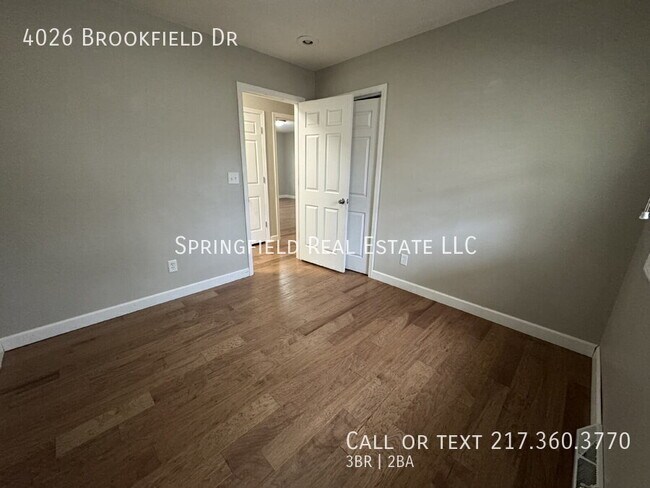 Building Photo - 4026 Brookfield Dr