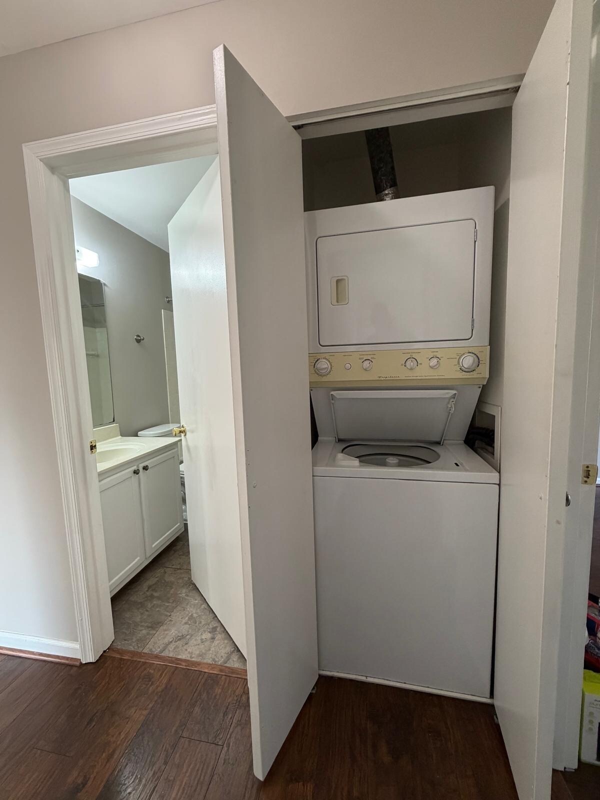 Building Photo - 1111 Castle Harbour Way