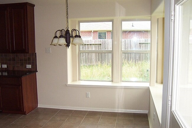 Building Photo - 3714 Rainterra Dr