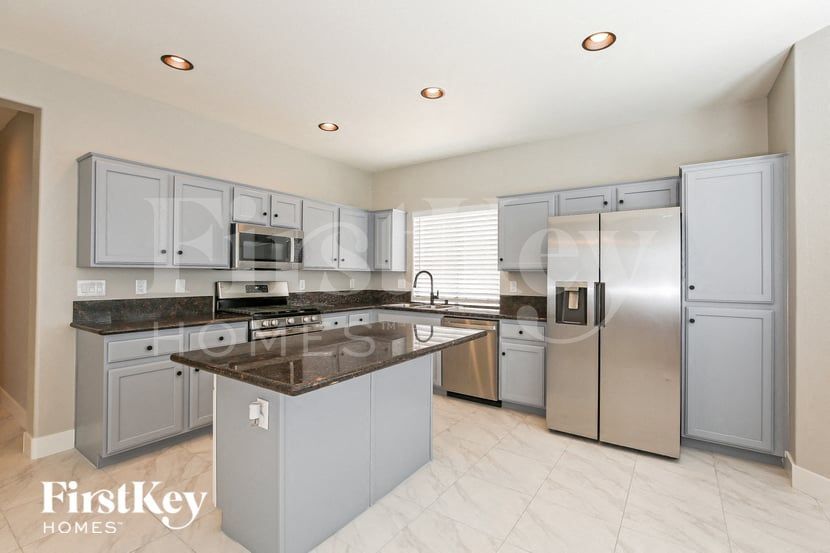 Building Photo - 817 Fort Mandan Ct