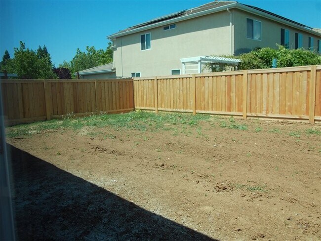 Building Photo - 1339 Kensington Dr