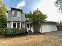 Building Photo - Prime Mountain Park Location! Minutes to D...