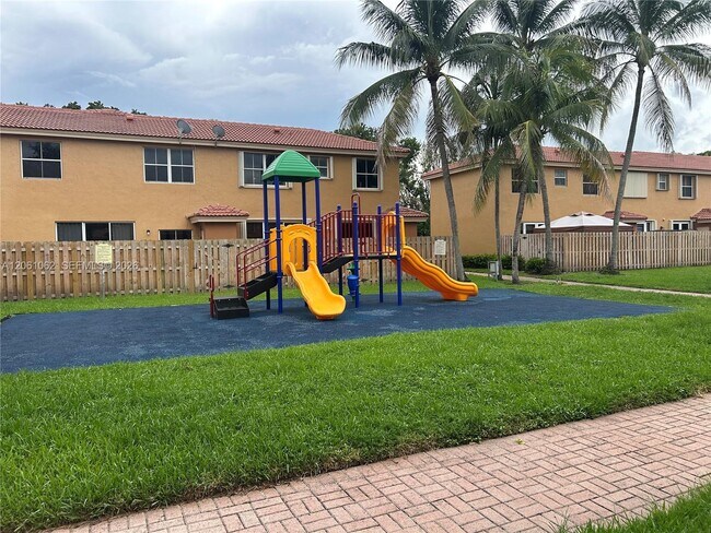Building Photo - 8508 NW 141st Terrace