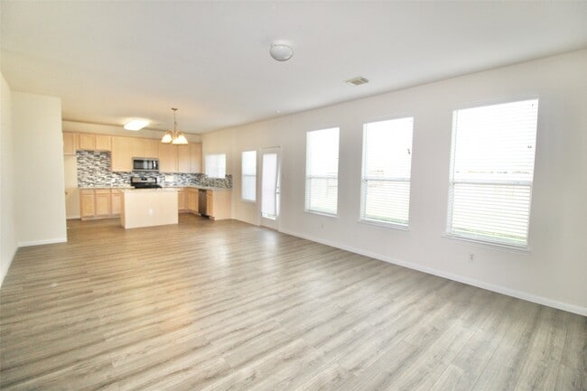 Building Photo - 3226 Fountain Hills Dr