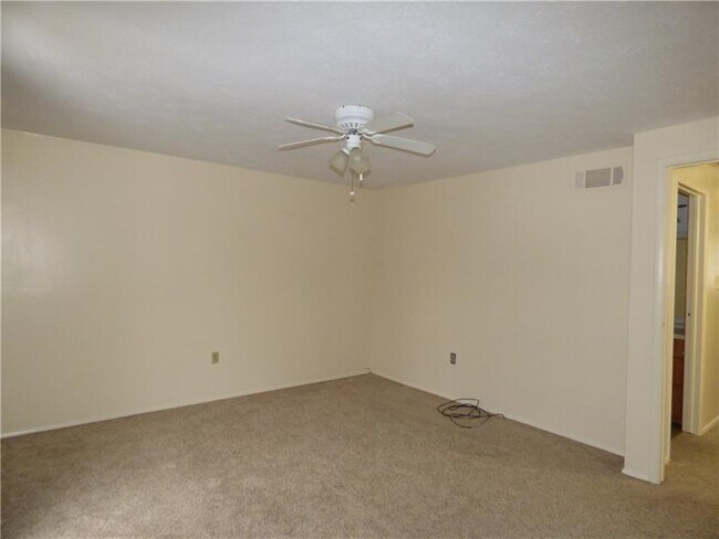 Building Photo - 794 Wheatland Cir