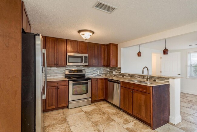 Building Photo - 4233 Belle Isle Ct