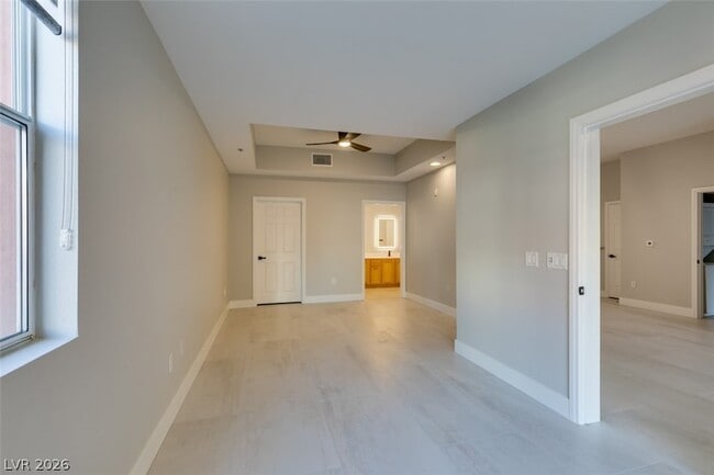 Building Photo - 63 E Agate Ave