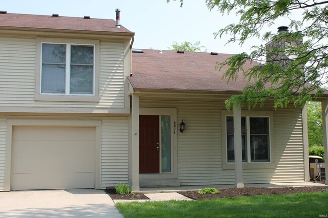 Primary Photo - 6034 Sawmill Woods Dr