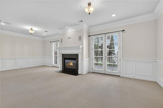 Building Photo - 3475 Roxboro Rd NE