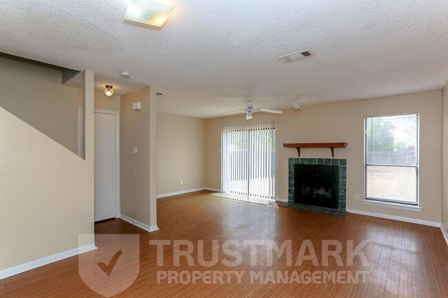 Building Photo - 4506 A Lago Cir