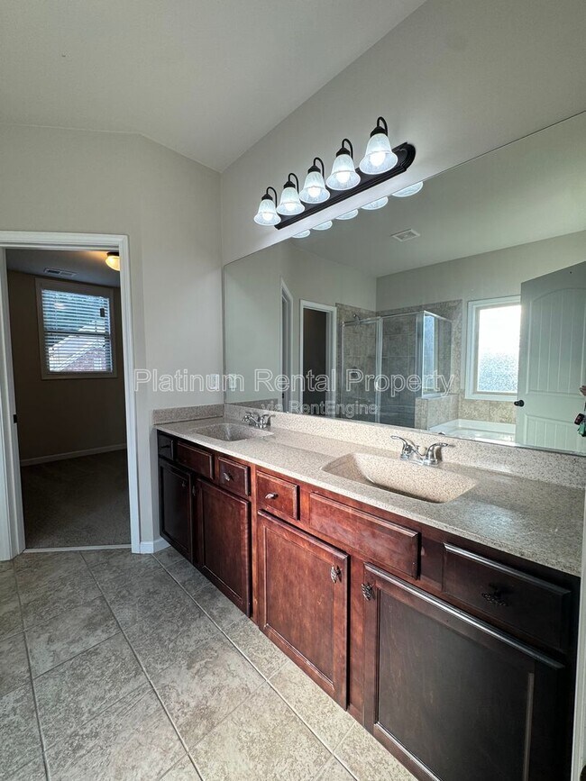 Building Photo - 1355 Slate Bend Dr