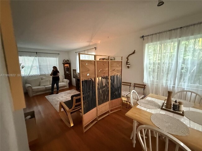 Building Photo - 1921 Jefferson St