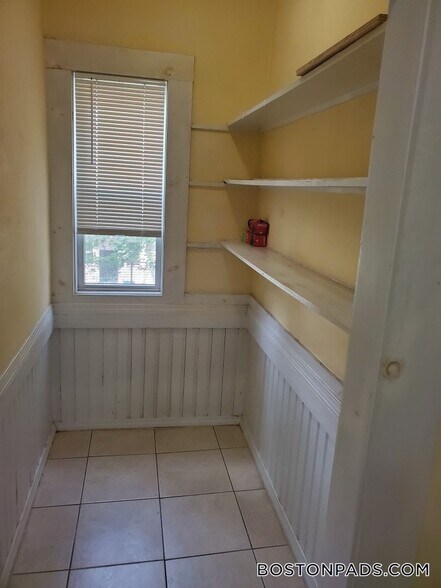 Building Photo - 3147-3149-3149 Washington St