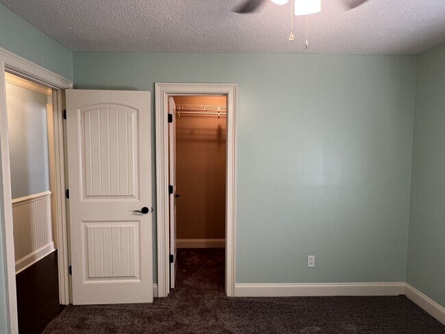 Building Photo - Great Home in Dove Cove Subdivision