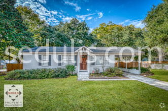 Building Photo - 1125 Crull Dr