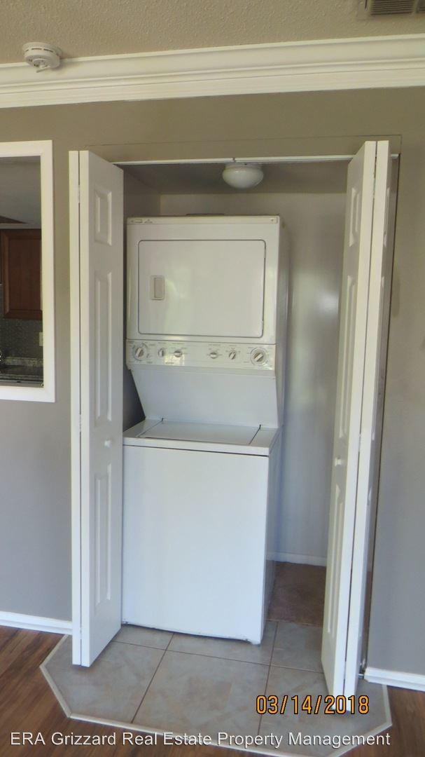 Building Photo - 3 br, 2 bath House - 429 Sheoah Blvd Apt 8