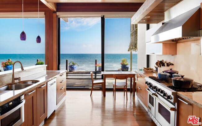 Building Photo - 24638 Malibu Rd