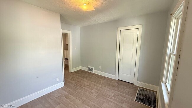 Building Photo - 1083 Stroman Ave