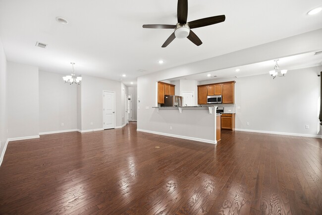 Building Photo - 7275 Heritage Oak Ct