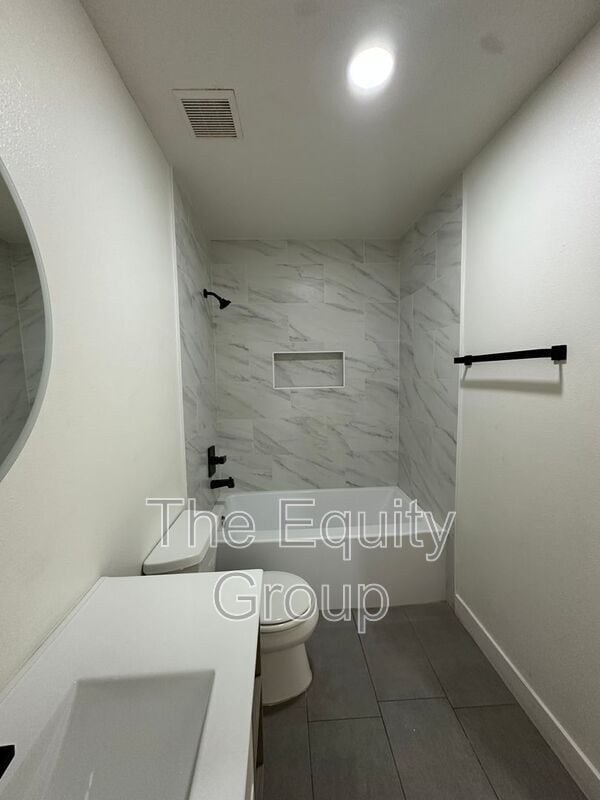 Building Photo - 830 W Vassar Ave