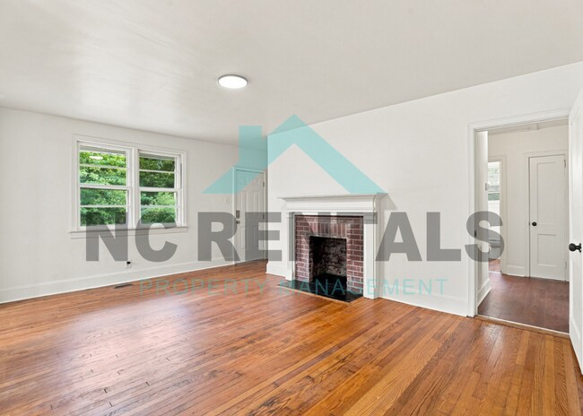 Building Photo - 141 Marthas Ln-