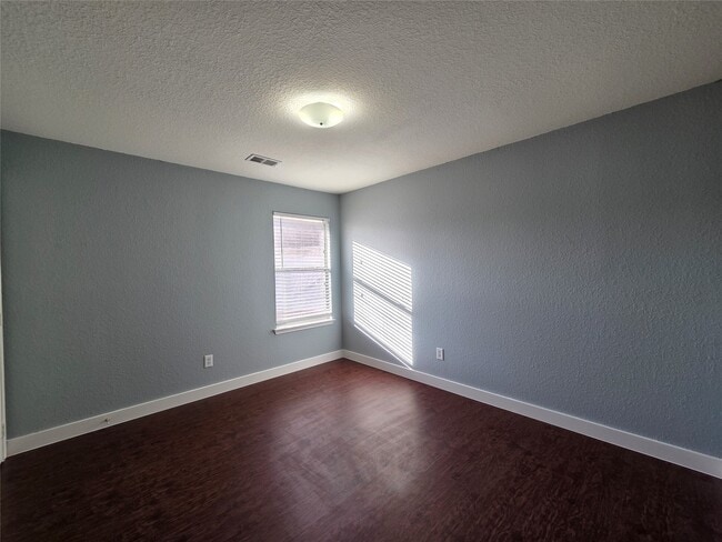 Building Photo - 9526 Heflin Colony Dr