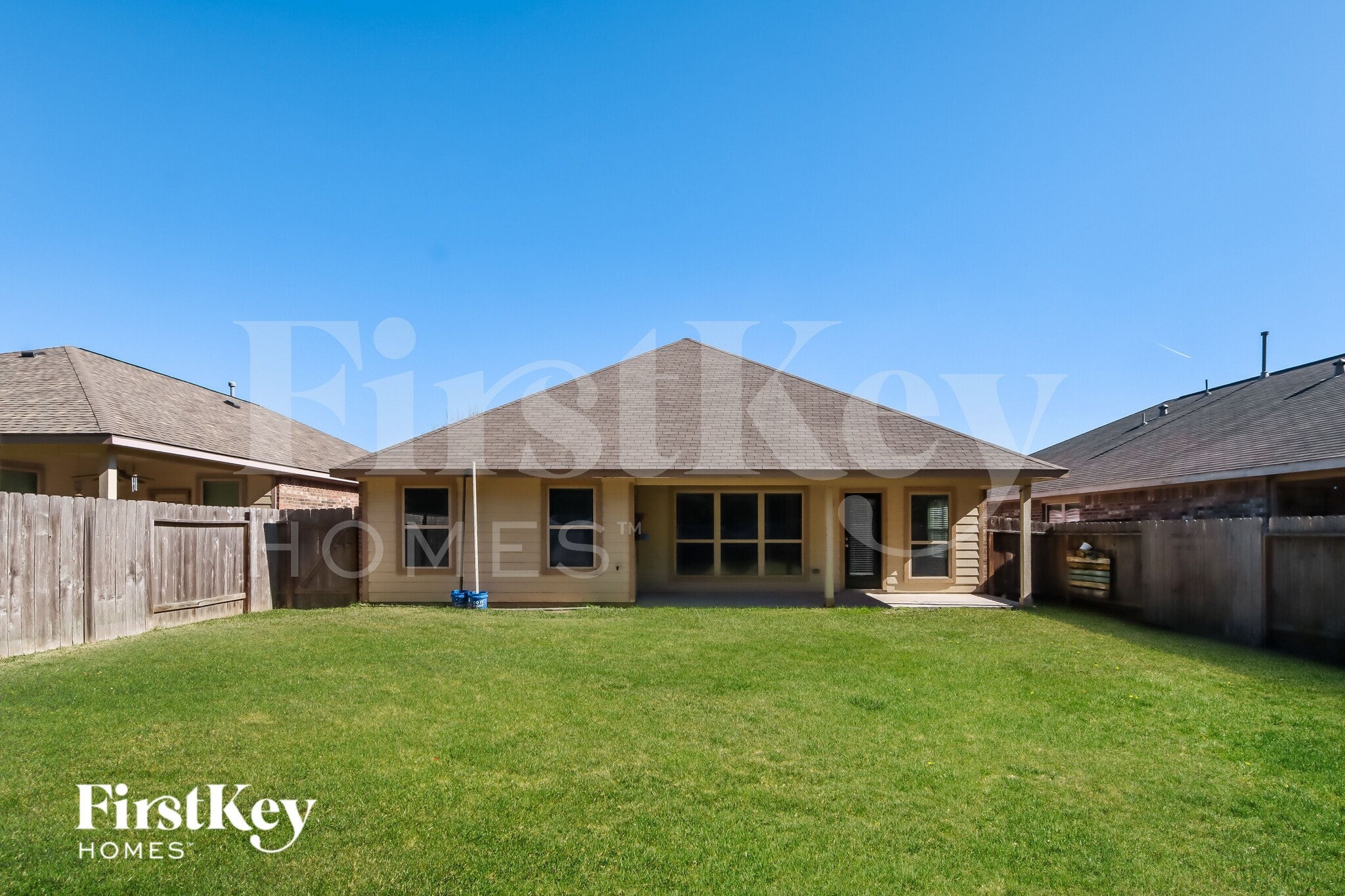Building Photo - 240 Country Crossing Cir
