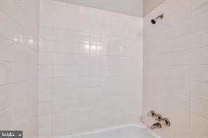 Building Photo - 12 Heritage Ct