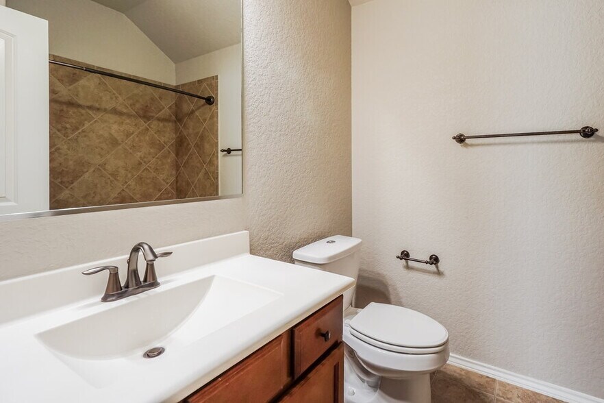 Building Photo - 8510 Winchester Way
