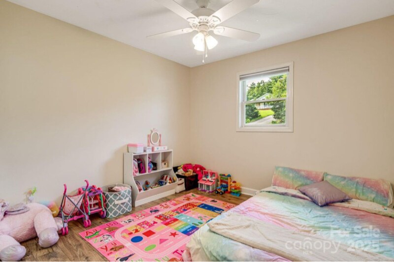 Building Photo - 4155 Turnpike Rd