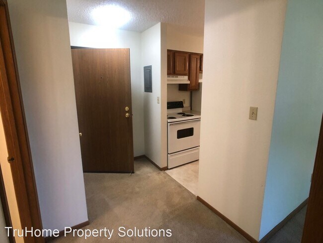 Building Photo - 2144 8th Ave NW