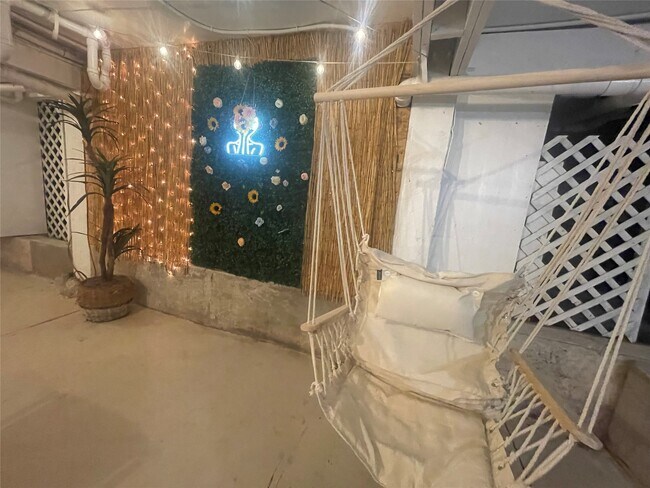 Building Photo - 1212 55th St