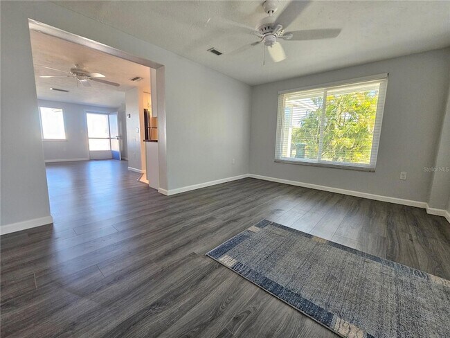 Building Photo - 8229 Cypress Rd