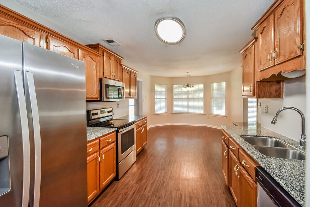 Building Photo - 13096 Claybourne Cove