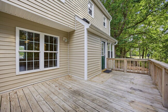 Building Photo - Spacious 3BR Home with Deck in Prime Wake Forest Location