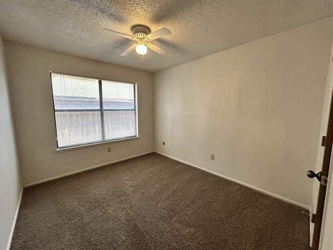 Building Photo - 1115 80th St