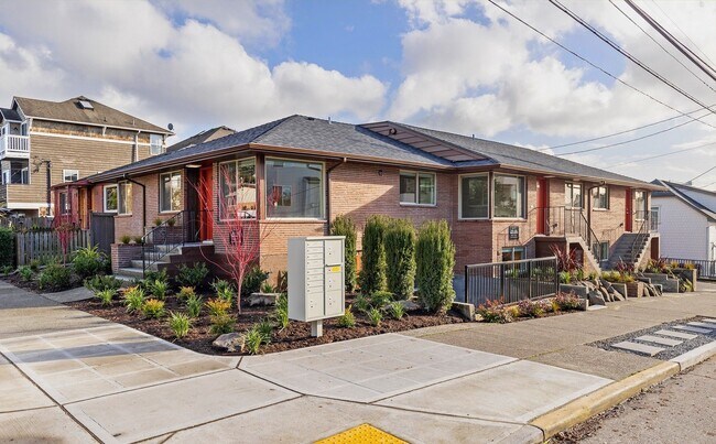 Building Photo - Ballard Gem! Updated Apartment w/ Parking, Bright Interiors & Steps to Dining + Parks