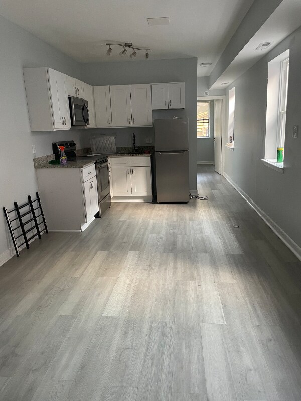 Building Photo - 1023 W Baltimore St