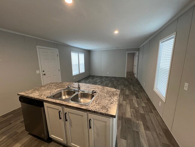 Building Photo - 38058 Pardo Dr