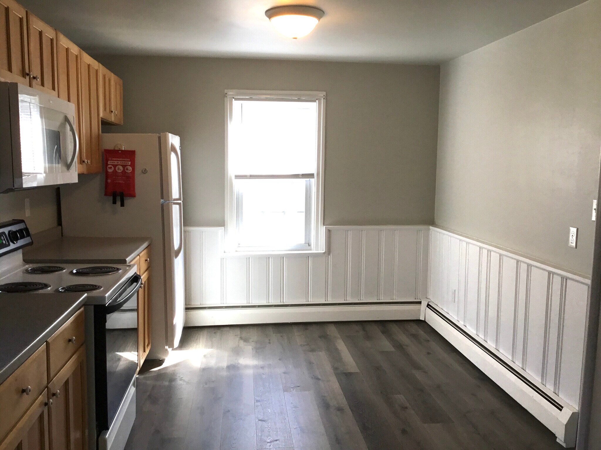 Building Photo - 6 S Ridge Rd