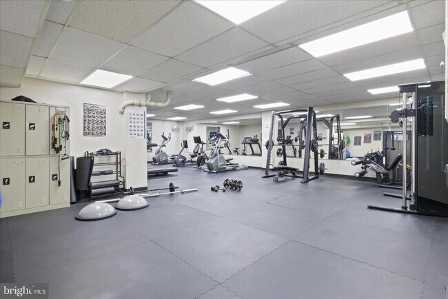 Building Photo - 4600 Duke St