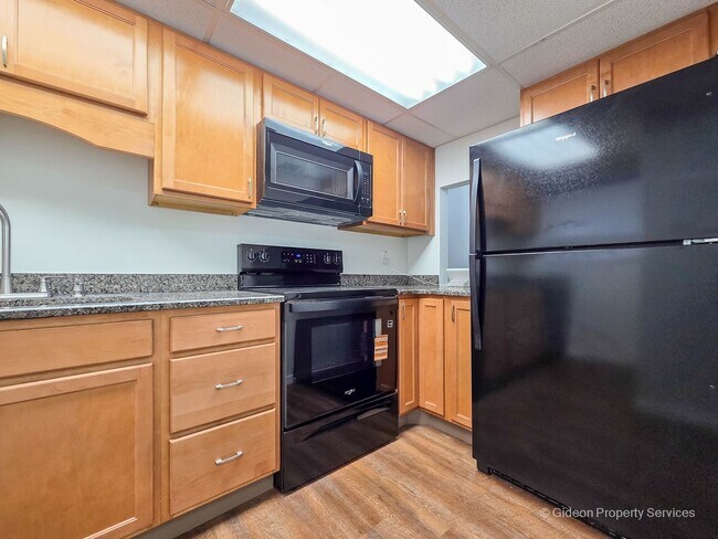 Building Photo - 711 SW 75th St