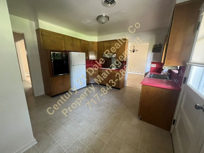 Building Photo - 3 BR, 3 Bath home in Red Lion School District