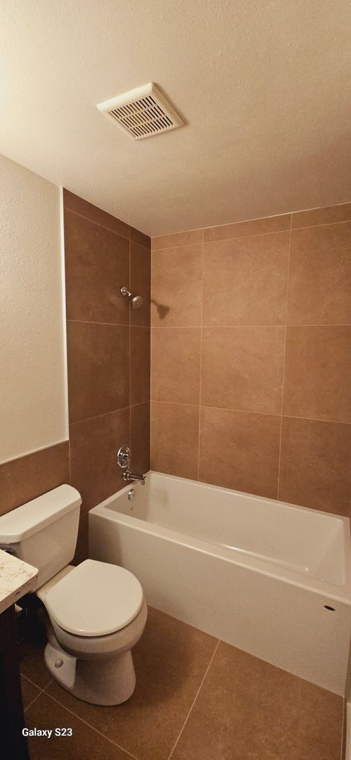 Building Photo - Puyallup 2bed/1.5 bath Duplex