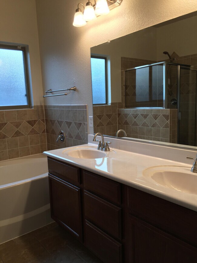 Building Photo - 14345 Apache Point Dr