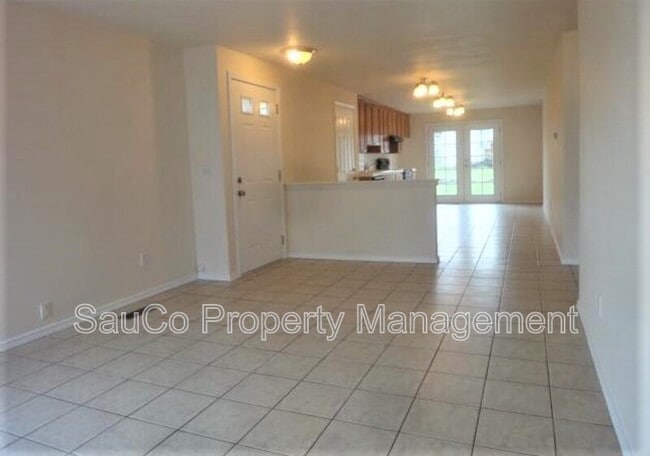 Building Photo - 1734 NE Bryant St