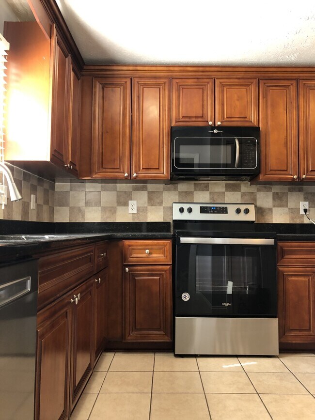 2944 b Bridge Rd 2944 b Bridge Rd Alpharetta GA 30009