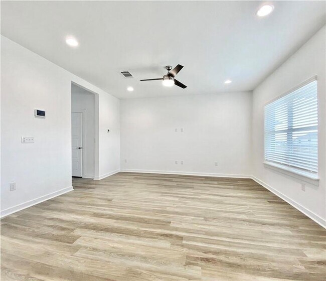 Building Photo - 1837 Bonham Ln